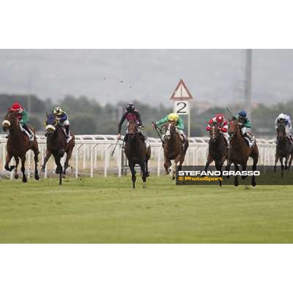 The horses on the straight 129° Derby Italiano Better Roma - Capannelle racecourse, 20th may 2012 ph.Stefano Grasso