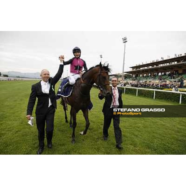 The winning connection of Feuerblitz after winning the race 129° Derby Italiano Better Roma - Capannelle racecourse, 20th may 2012 ph.Stefano Grasso