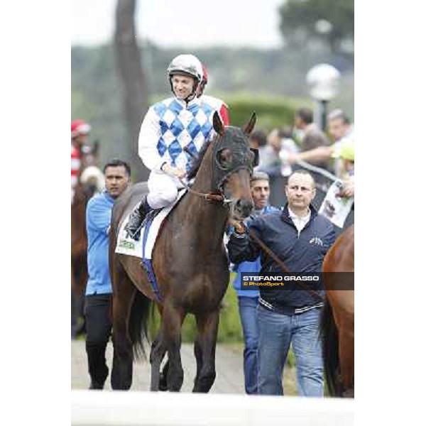 Meraviglioso enters the track 129° Derby Italiano Better Roma - Capannelle racecourse, 20th may 2012 ph.Stefano Grasso