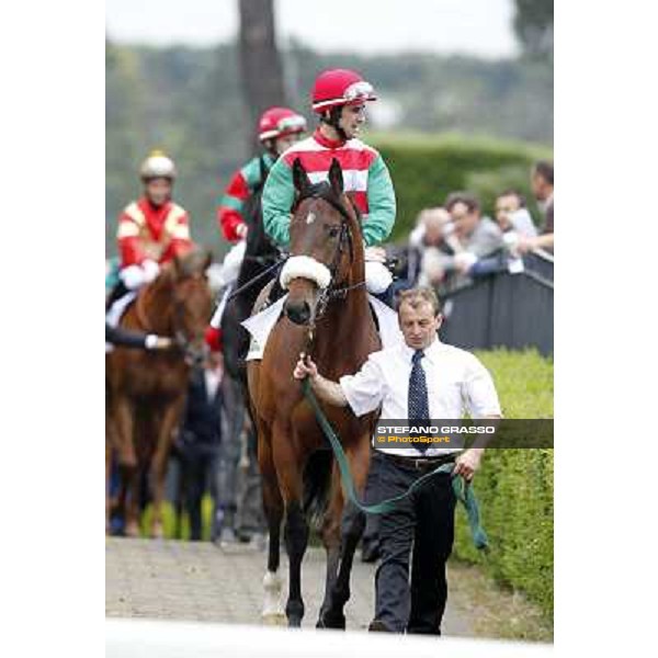 Fabio Branca on Smoking Joe enters the track 129° Derby Italiano Better Roma - Capannelle racecourse, 20th may 2012 ph.Stefano Grasso