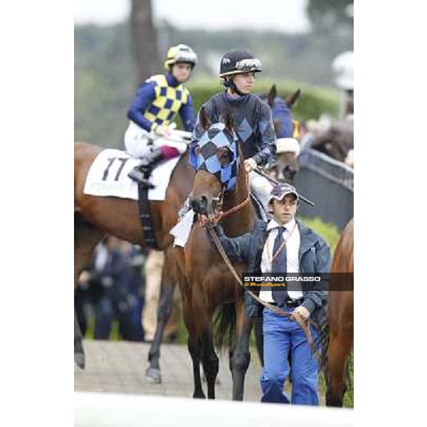 Cristian Demuro on Varder enters the track 129° Derby Italiano Better Roma - Capannelle racecourse, 20th may 2012 ph.Stefano Grasso