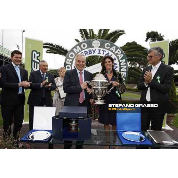 The prize giving ceremony of Premio Carlo D\'Alessio Roma - Capannelle racecourse, 20th may 2012 ph.Stefano Grasso