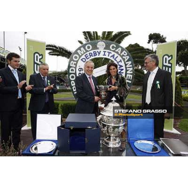 The prize giving ceremony of Premio Carlo D\'Alessio Roma - Capannelle racecourse, 20th may 2012 ph.Stefano Grasso