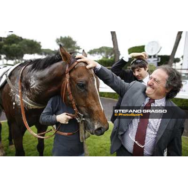 Riccardo Menichetti congratulates with United Color after winning the Premio Tudini Roma - Capannelle racecourse, 20th may 2012 ph.Stefano Grasso