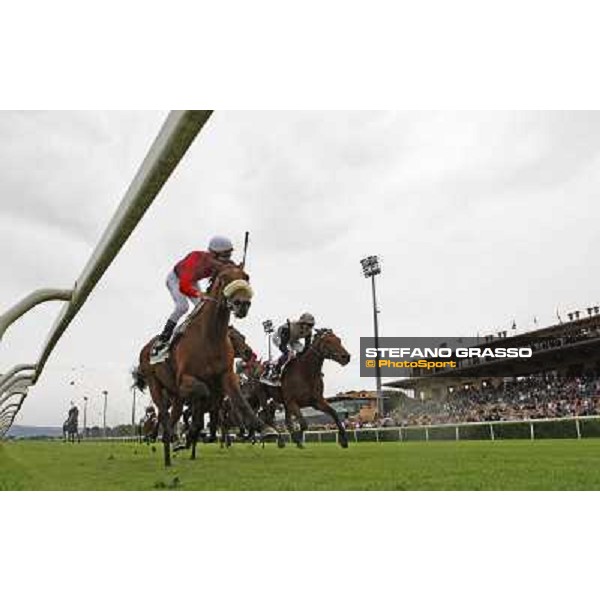 Cristian Demuro on Lake Drop goes to win the Premio Carlo D\'Alessio. Frankie Dettori on Frankenstein is second.Carlo Fiocchi on Branderburgo is third Roma - Capannelle racecourse, 20th may 2012 ph.Stefano Grasso