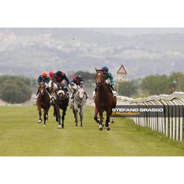 Dario Vargiu on Tiger Day wins the Premio Dionisia Roma - Capannelle racecourse, 20th may 2012 ph.Stefano Grasso