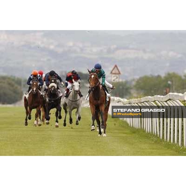 Dario Vargiu on Tiger Day wins the Premio Dionisia Roma - Capannelle racecourse, 20th may 2012 ph.Stefano Grasso