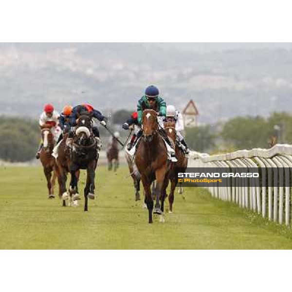 Dario Vargiu on Tiger Day wins the Premio Dionisia Roma - Capannelle racecourse, 20th may 2012 ph.Stefano Grasso