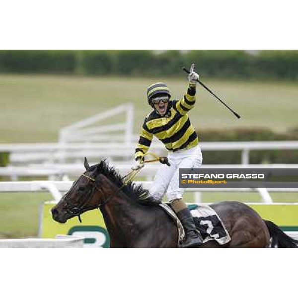 Federico Frommja on Zolango wins the Premio Domenico and Sergio Arnaldi Roma - Capannelle racecourse, 20th may 2012 ph.Stefano Grasso