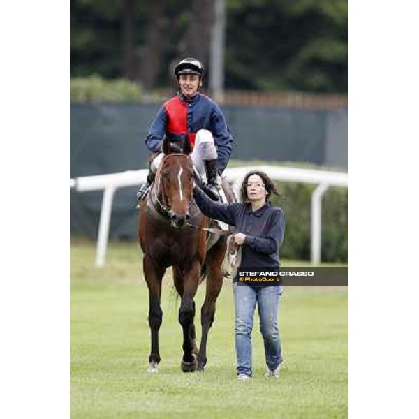 Carlo Fiocchi returns home on United Color after winning the Premio Tudini. Roma - Capannelle racecourse, 20th may 2012 ph.Stefano Grasso