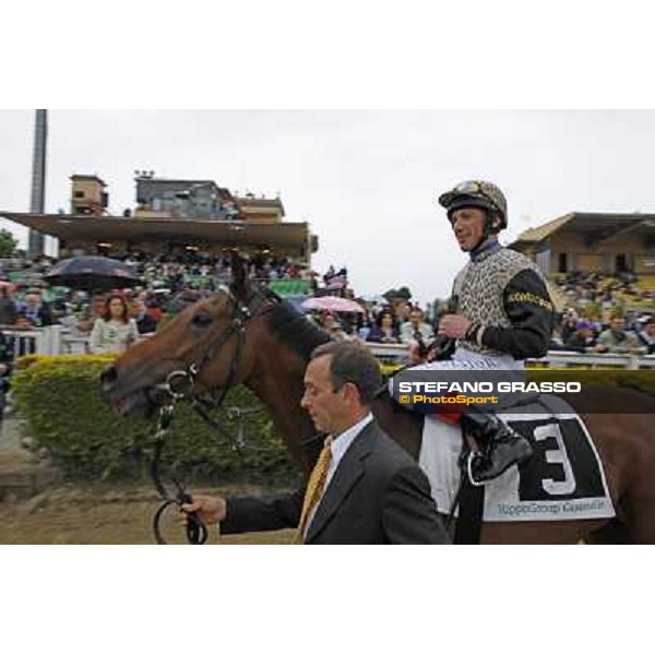 Frankie Dettori on Frankenstein returns home after the second place in the Premio Carlo D\'Alessio Roma - Capannelle racecourse, 20th may 2012 ph.Stefano Grasso