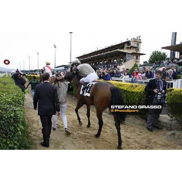 Frankie Dettori on Frankenstein returns home after the second place in the Premio Carlo D\'Alessio Roma - Capannelle racecourse, 20th may 2012 ph.Stefano Grasso