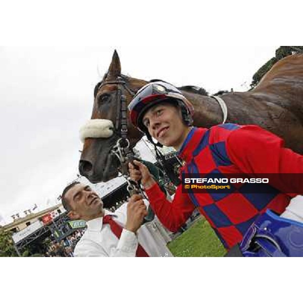 Cristian Demuro celebrates on Lake Drop after winning the Premio Carlo D\'Alessio Roma - Capannelle racecourse, 20th may 2012 ph.Stefano Grasso