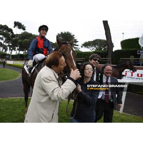 Carlo Fiocchi celebrates on United Color with Salvatore and Matteo Limata and Riccardo Menichetti after winning the Premio Tudini Roma - Capannelle racecourse, 20th may 2012 ph.Stefano Grasso