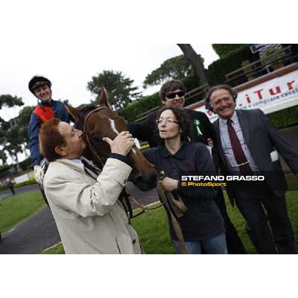 Carlo Fiocchi celebrates on United Color with Salvatore and Matteo Limata and Riccardo Menichetti after winning the Premio Tudini Roma - Capannelle racecourse, 20th may 2012 ph.Stefano Grasso