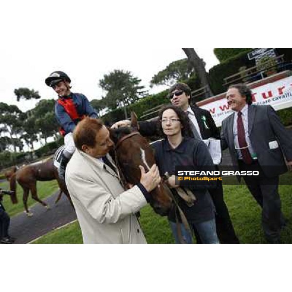 Carlo Fiocchi celebrates on United Color with Salvatore and Matteo Limata and Riccardo Menichetti after winning the Premio Tudini Roma - Capannelle racecourse, 20th may 2012 ph.Stefano Grasso