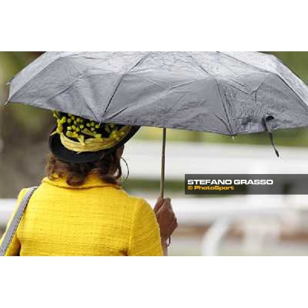 Fashion hat at the Derby Day Roma - Capannelle racecourse, 20th may 2012 ph.Stefano Grasso