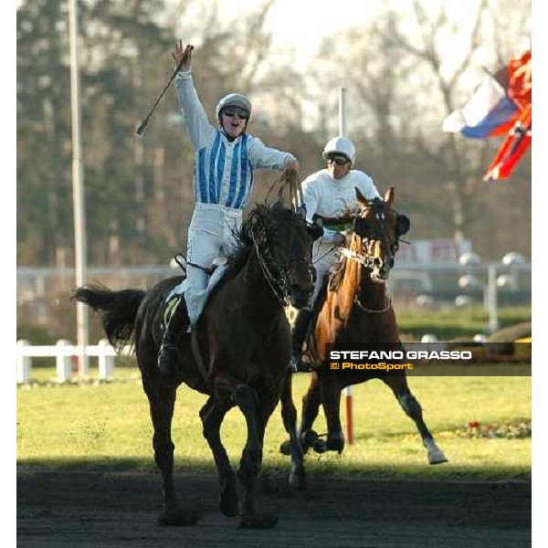 Vincennes, 23 Janvier 2004. Prix de Cornulier. \'JAG DE BELLOUET\' (Mathieu Abrivard) (Photo: Jean-Charles Briens)