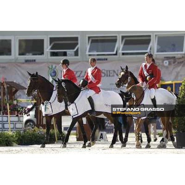 The Team of Germany wins the Nations\' Cup Roma - Villa Borghese - 80° Csio Piazza di Siena, 25th may 2012 ph.Stefano Grasso