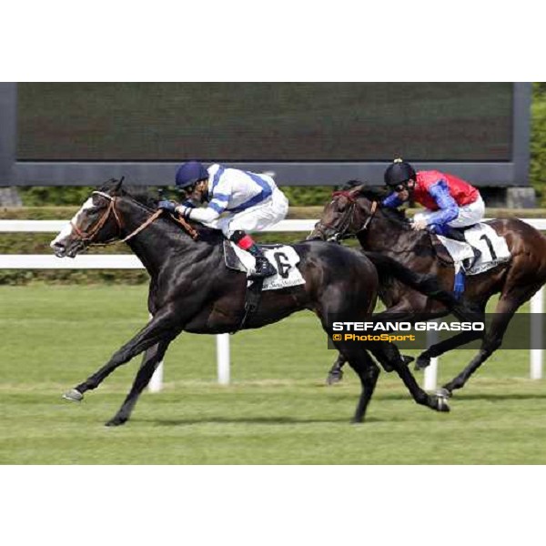 Mariolino Esposito and Vedelago go to win the Premio Carlo Vittadini ( Ex Turati) Milano - San Siro racecourse, 26th may 2012 ph.Stefano Grasso