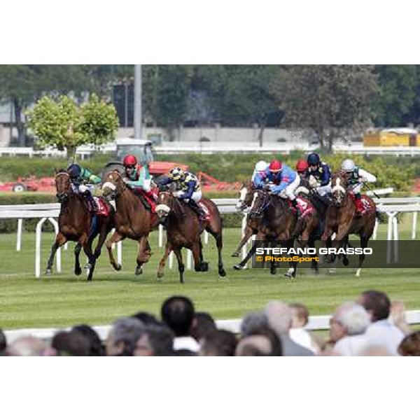 The straight of the Oaks d\'Italia Fabio Branca and Cherry Collect leads the group and go to win the race Milano - San Siro racecourse, 26th may 2012 ph.Stefano Grasso