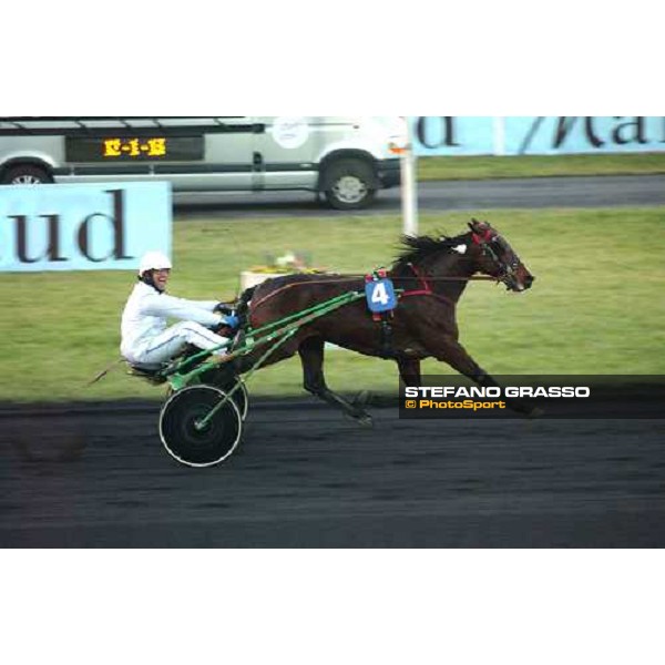 Marco Andrea Zaccaria with Alcatraz wins Prix de Saint-Claude Paris Vincennes, 29th january 2005 ph.Stefano Grasso