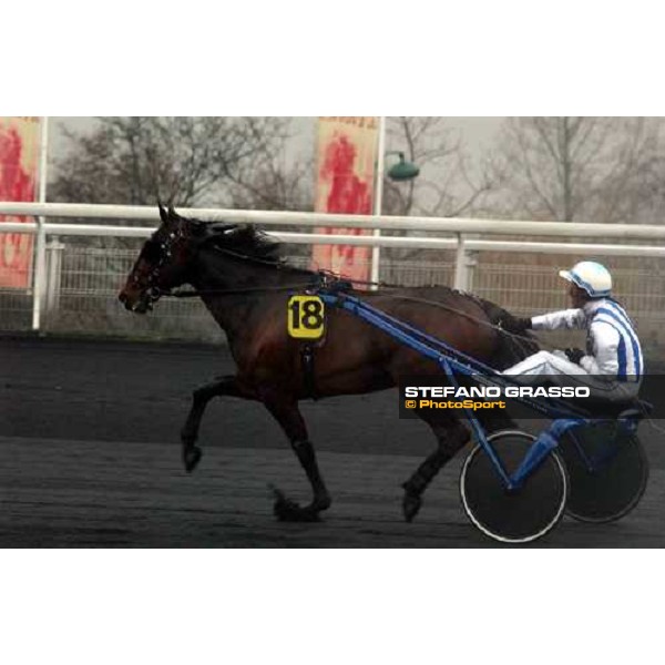 Christophe Gallier congratulates with Jag de Bellouet winner of 84° Gran Prix d\'Amerique PAris Vincennes, 30th january 2005 ph. Stefano Grasso