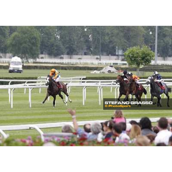 William Buick on Earl of Tinsdal goes to win the race followed by Quiza Quiza Quiza, Vadamar and Joshua Tree Gran Premio di Milano - Trofeo Snai Milano - San Siro galopp racecourse,10th june 2012 ph.Stefano Grasso