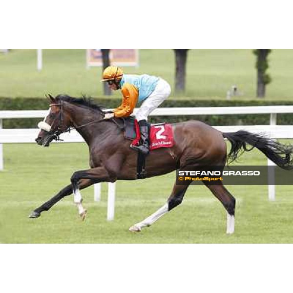 William Buick on Earl of Tinsdal wins the Gran Premio di Milano - Trofeo Snai Milano - San Siro galopp racecourse,10th june 2012 ph.Stefano Grasso