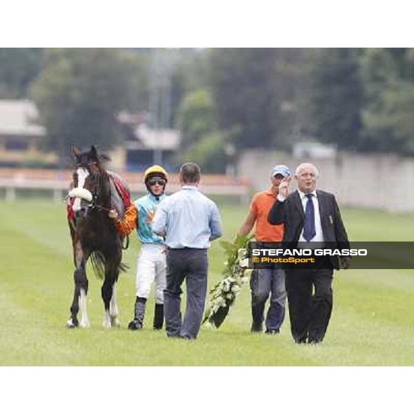 William Buick and Earl of Tinsdal after the triumph in the Gran Premio di Milano - Trofeo Snai Milano - San Siro galopp racecourse,10th june 2012 ph.Stefano Grasso