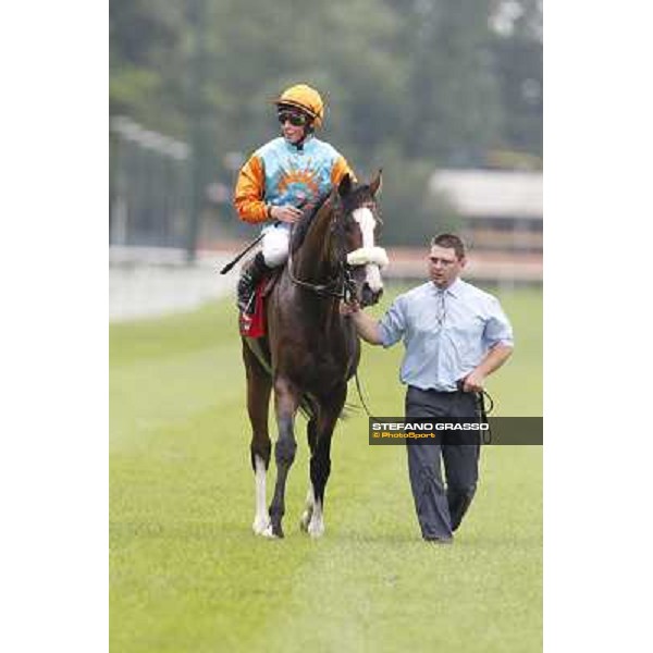 William Buick and Earl of Tinsdal after the triumph in the Gran Premio di Milano - Trofeo Snai Milano - San Siro galopp racecourse,10th june 2012 ph.Stefano Grasso