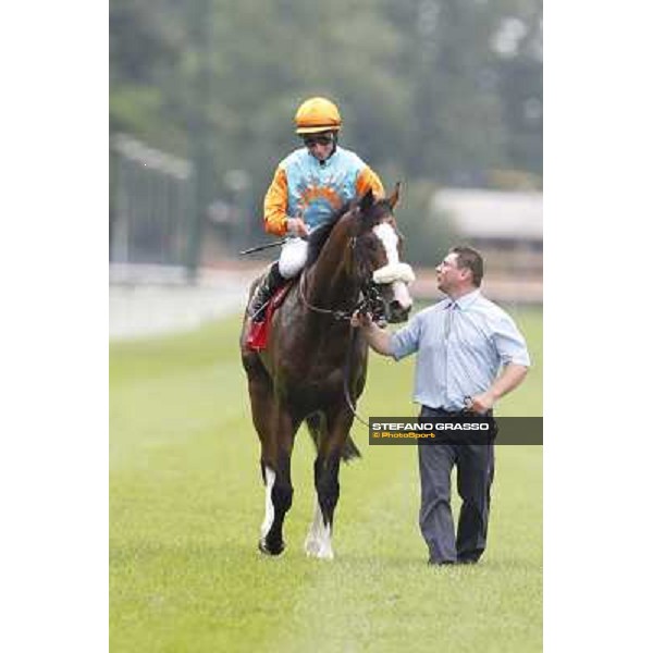 William Buick and Earl of Tinsdal after the triumph in the Gran Premio di Milano - Trofeo Snai Milano - San Siro galopp racecourse,10th june 2012 ph.Stefano Grasso