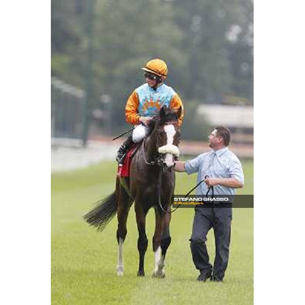 William Buick and Earl of Tinsdal after the triumph in the Gran Premio di Milano - Trofeo Snai Milano - San Siro galopp racecourse,10th june 2012 ph.Stefano Grasso