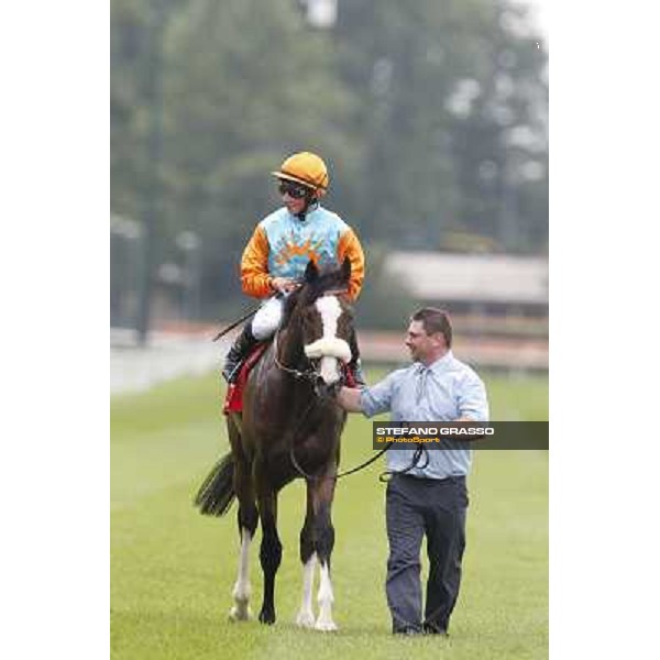 William Buick and Earl of Tinsdal after the triumph in the Gran Premio di Milano - Trofeo Snai Milano - San Siro galopp racecourse,10th june 2012 ph.Stefano Grasso