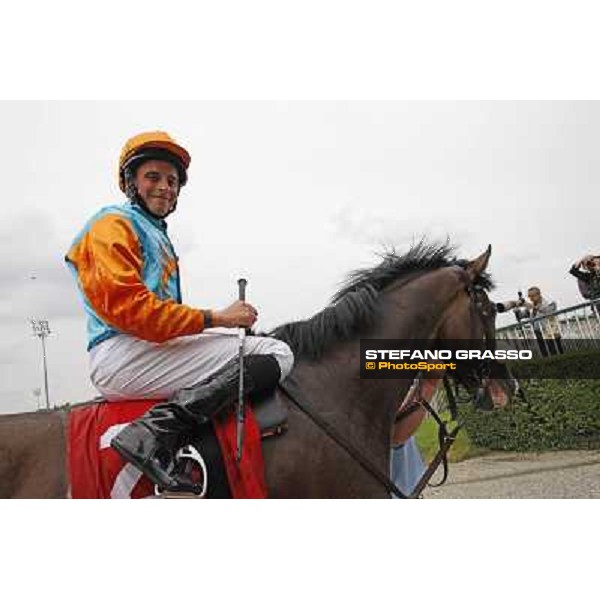 William Buick and Earl of Tinsdal after the triumph in the Gran Premio di Milano - Trofeo Snai Milano - San Siro galopp racecourse,10th june 2012 ph.Stefano Grasso