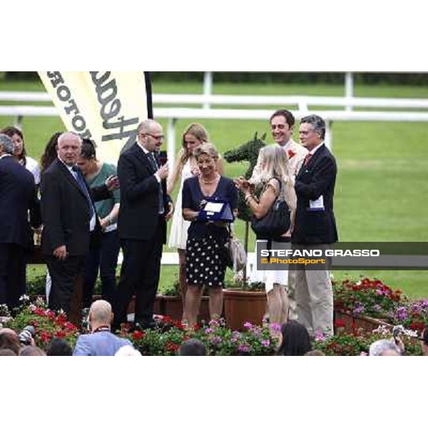 The prize giving ceremony of the Gran Premio di Milano - Trofeo Snai Milano - San Siro galopp racecourse,10th june 2012 ph.Stefano Grasso