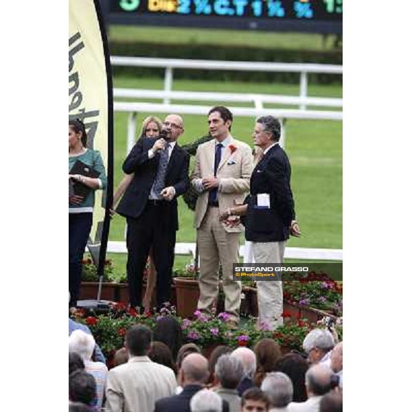 The prize giving ceremony of the Gran Premio di Milano - Trofeo Snai Milano - San Siro galopp racecourse,10th june 2012 ph.Stefano Grasso