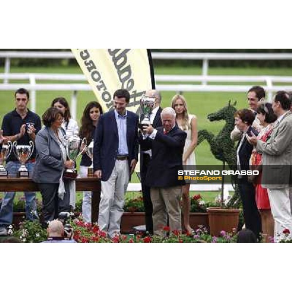 The prize giving ceremony of the Gran Premio di Milano - Trofeo Snai Milano - San Siro galopp racecourse,10th june 2012 ph.Stefano Grasso