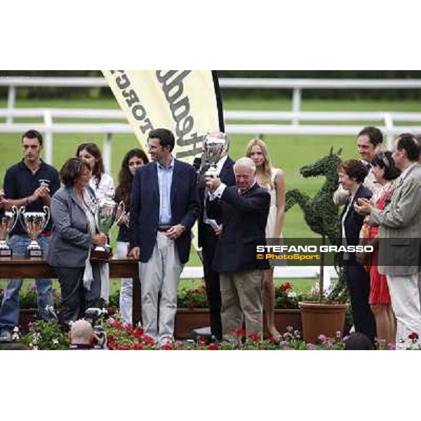 The prize giving ceremony of the Gran Premio di Milano - Trofeo Snai Milano - San Siro galopp racecourse,10th june 2012 ph.Stefano Grasso