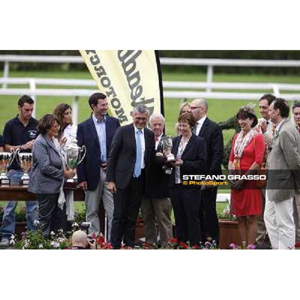 The prize giving ceremony of the Gran Premio di Milano - Trofeo Snai Milano - San Siro galopp racecourse,10th june 2012 ph.Stefano Grasso