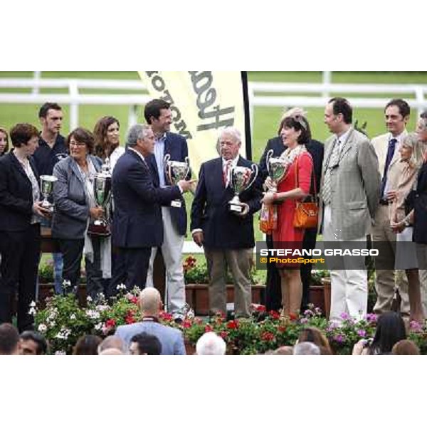 The prize giving ceremony of the Gran Premio di Milano - Trofeo Snai Milano - San Siro galopp racecourse,10th june 2012 ph.Stefano Grasso