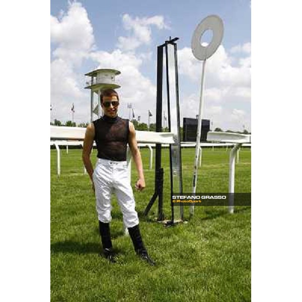 William Buick poses on the post before winning the Gran Premio di Milano - Trofeo Snai Milano - San Siro galopp racecourse,10th june 2012 ph.Stefano Grasso