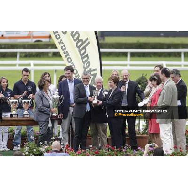 The prize giving ceremony of the Gran Premio di Milano - Trofeo Snai Milano - San Siro galopp racecourse,10th june 2012 ph.Stefano Grasso