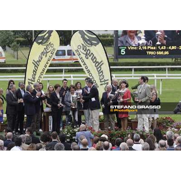 The prize giving ceremony of the Gran Premio di Milano - Trofeo Snai Milano - San Siro galopp racecourse,10th june 2012 ph.Stefano Grasso