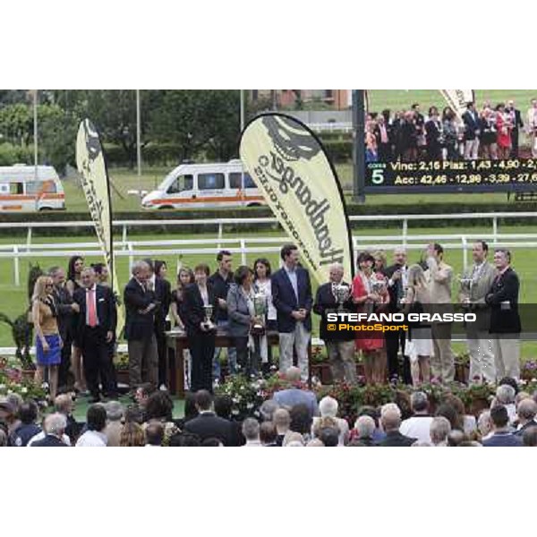 The prize giving ceremony of the Gran Premio di Milano - Trofeo Snai Milano - San Siro galopp racecourse,10th june 2012 ph.Stefano Grasso