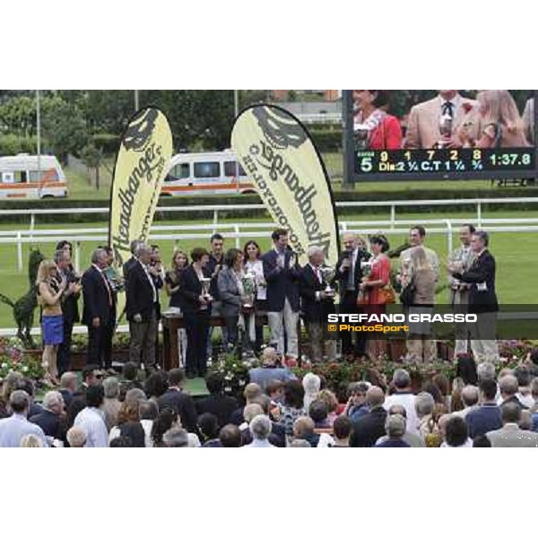 The prize giving ceremony of the Gran Premio di Milano - Trofeo Snai Milano - San Siro galopp racecourse,10th june 2012 ph.Stefano Grasso