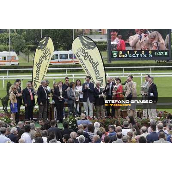 The prize giving ceremony of the Gran Premio di Milano - Trofeo Snai Milano - San Siro galopp racecourse,10th june 2012 ph.Stefano Grasso