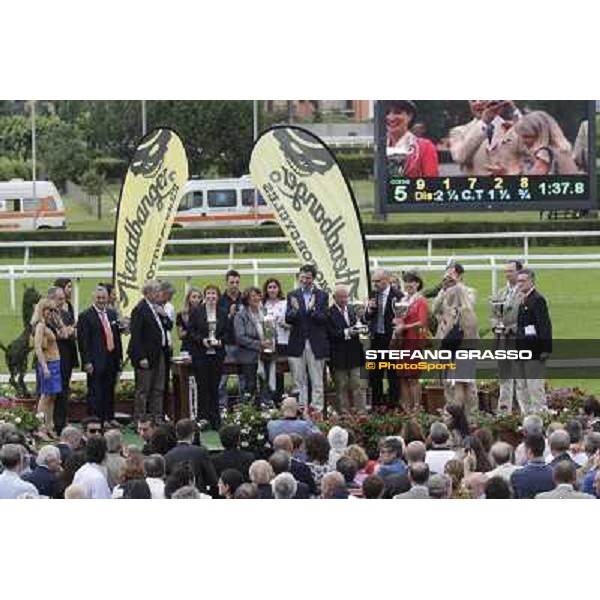 The prize giving ceremony of the Gran Premio di Milano - Trofeo Snai Milano - San Siro galopp racecourse,10th june 2012 ph.Stefano Grasso