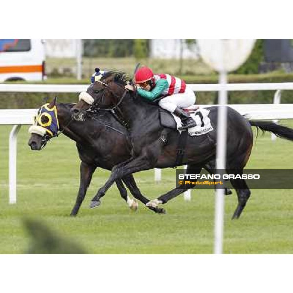 Cristian Demuro on Bit of Hell wins the Premio Giangiacomo Trivulzio beating Fabio Branca on Orpello Milano - San Siro galopp racecourse,10th june 2012 ph.Stefano Grasso