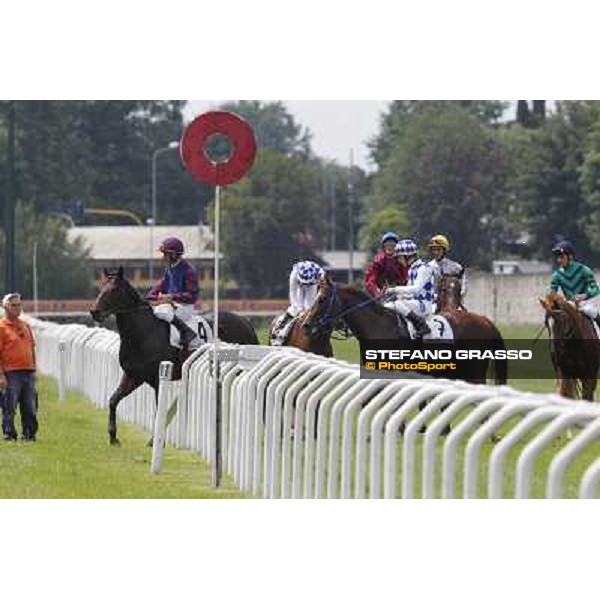 The horses of the Premio Bersaglio return home after the finish Milano - San Siro galopp racecourse,10th june 2012 ph.Stefano Grasso